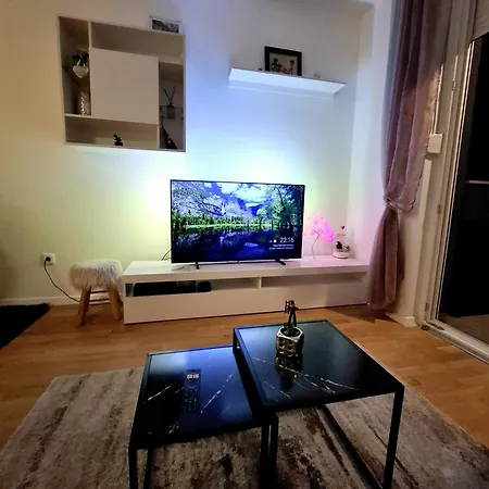 New Ab With A Beautiful View Apartment *